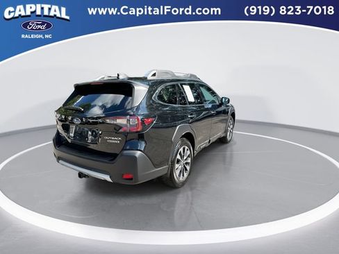 Used 2024 Subaru Outback Touring AWD/4WD image 8