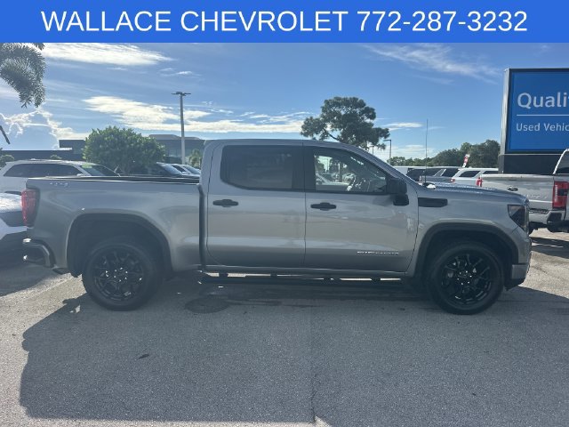 Used 2023 GMC Sierra 1500 Pro w/ Graphite Edition AWD/4WD image 3