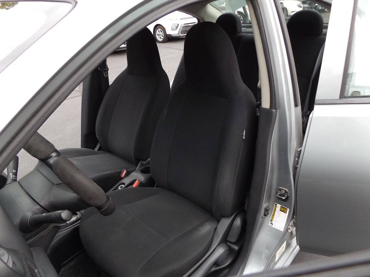 Used 2012 Nissan Versa S w/ Cruise Control Pkg FWD image 13