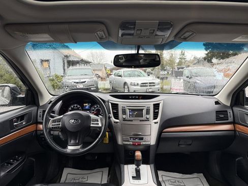 Used 2014 Subaru Outback 2.5i Limited image 17