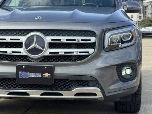 Used 2021 Mercedes-Benz GLB 250 GLB 250 w/ Premium Package image 9
