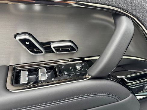 New 2026 Land Rover Range Rover Sport Dynamic SE image 13