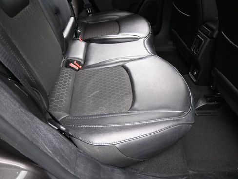 Used 2021 Jeep Compass Latitude image 33