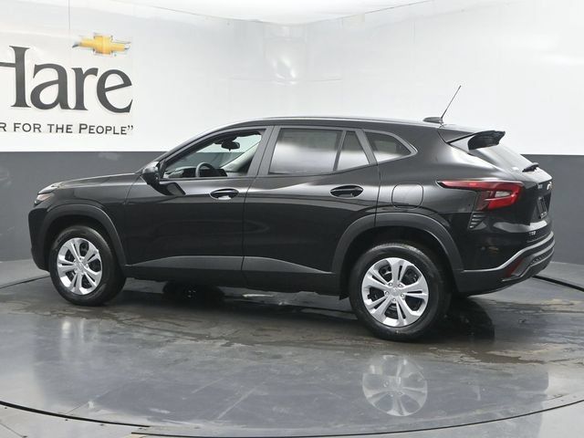 New 2026 Chevrolet Trax LS FWD image 31