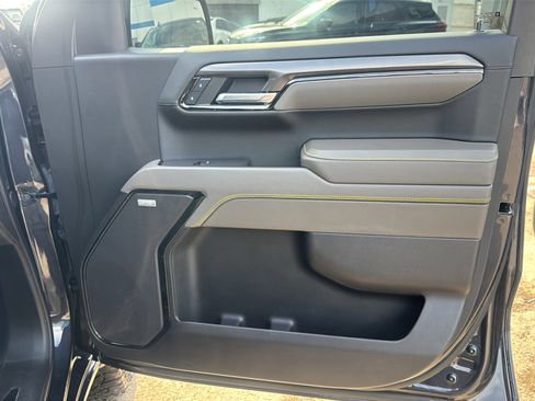 Used 2024 Chevrolet Silverado 1500 ZR2 w/ Technology Package image 22