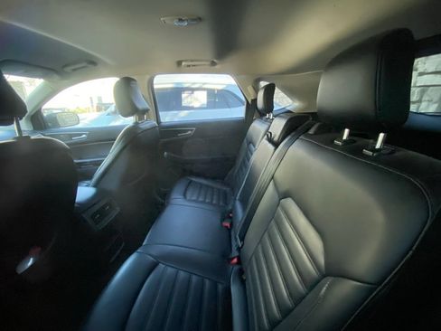 Used 2024 Ford Edge SEL AWD/4WD image 7