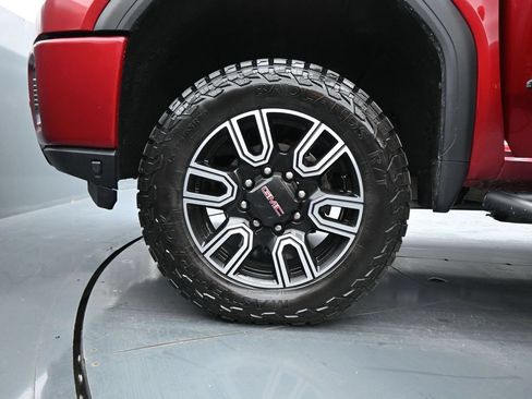 Used 2021 GMC Sierra 2500 AT4 w/ AT4 Preferred Package AWD/4WD image 31