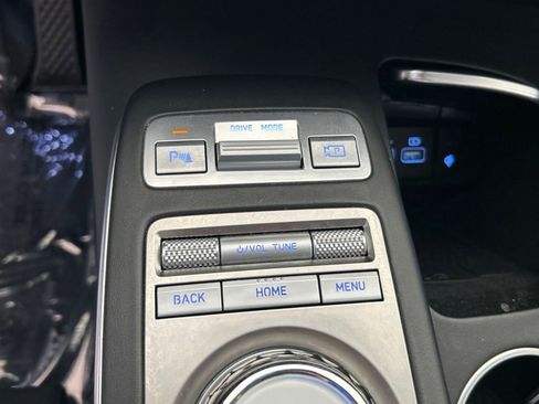 Used 2025 Genesis GV70 2.5T AWD/4WD image 49