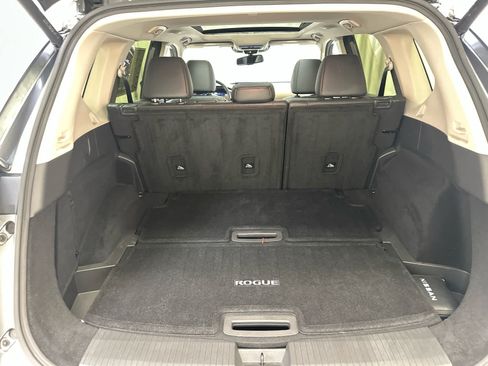 Certified 2025 Nissan Rogue SL w/ Tech Package AWD/4WD image 25