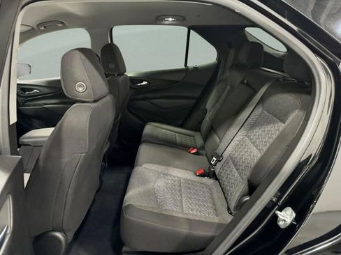 Used 2023 Chevrolet Equinox LT w/ Driver Convenience Package AWD/4WD image 9