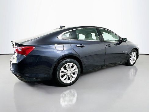 Used 2023 Chevrolet Malibu LT w/ Driver Confidence Package FWD image 7