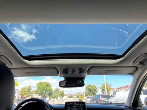 Used 2019 Kia Stinger Premium RWD image 16