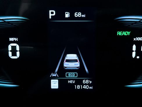 Used 2024 Kia Niro SX Touring FWD image 39