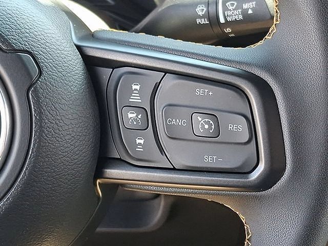 Used 2024 Jeep Gladiator Sport AWD/4WD image 25
