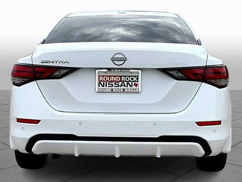 Certified 2025 Nissan Sentra SV w/ Trunk Package image 4
