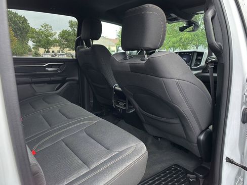 Used 2020 RAM 1500 Big Horn AWD/4WD image 18