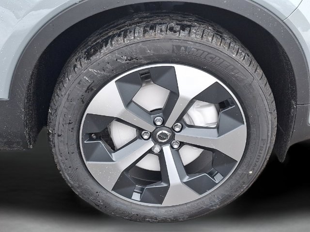 New 2026 Volvo XC40 B5 Core w/ Protection Package Premier AWD/4WD image 11
