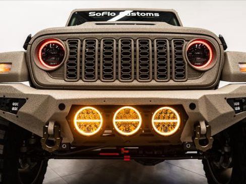 Used 2026 Jeep Gladiator Sport image 26