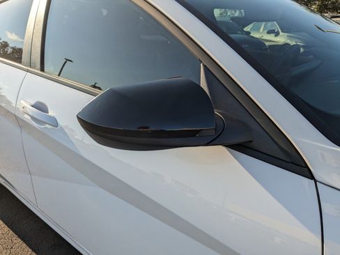 New 2025 Hyundai Elantra Sport image 12