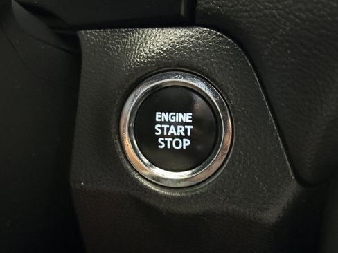 Used 2025 Toyota RAV4 XLE FWD image 23