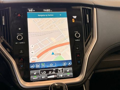 Used 2025 Subaru Outback Premium image 15