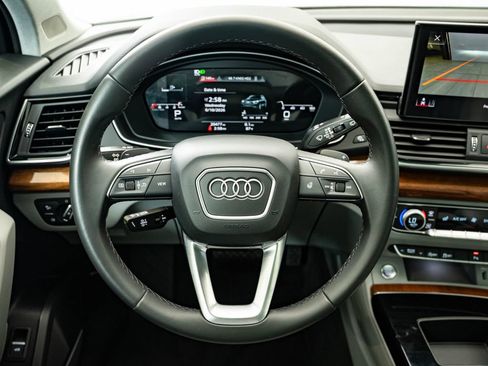 Used 2023 Audi Q5 2.0T Premium Plus w/ Premium Plus Package AWD/4WD image 43