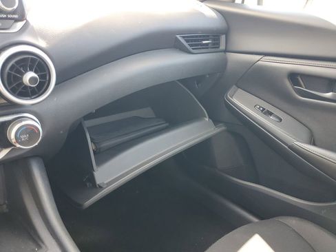 Used 2025 Nissan Sentra S FWD image 30