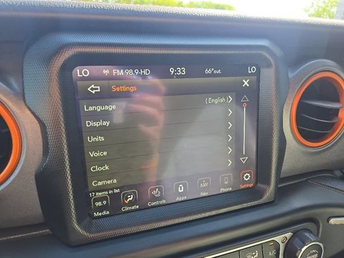 Used 2023 Jeep Gladiator Mojave w/ Cold Weather Group AWD/4WD image 63