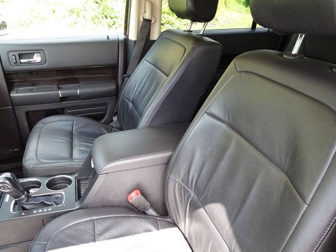 Used 2016 Ford Flex SEL w/ Equipment Group 202A AWD/4WD image 15