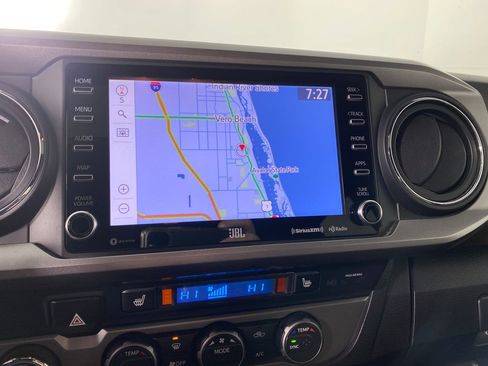 Certified 2022 Toyota Tacoma Limited image 21