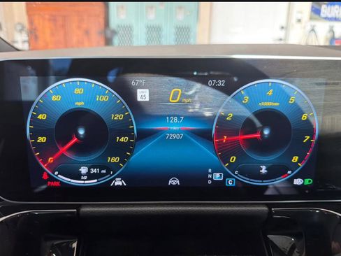 Used 2021 Mercedes-Benz GLA 250 image 9