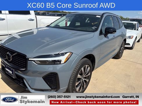 Used 2024 Volvo XC60 B5 Core w/ Protection Package Premier AWD/4WD image 3