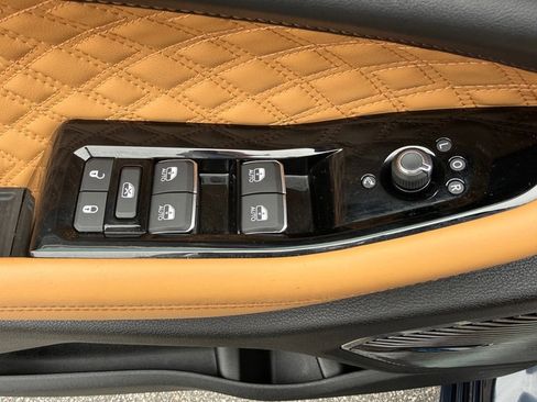 Used 2023 Jeep Grand Cherokee L Summit w/ Advanced Protech Group IV image 13