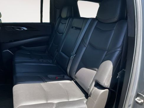 Used 2018 Cadillac Escalade ESV Platinum AWD/4WD image 6