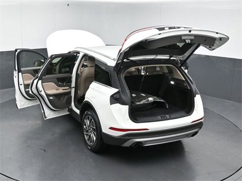 Certified 2022 Lincoln Corsair AWD w/ Equipment Group 101A image 58