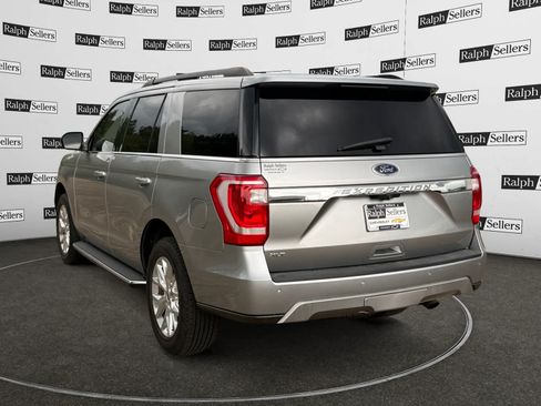 Used 2021 Ford Expedition XLT RWD image 4