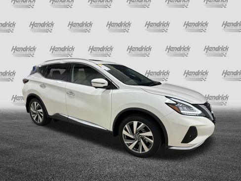 Used 2020 Nissan Murano SL w/ Moonroof Package AWD/4WD image 2