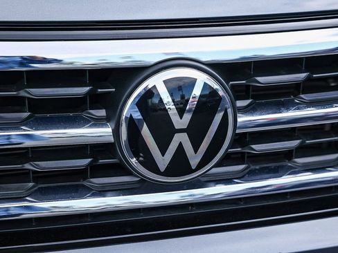 Used 2021 Volkswagen Atlas SE w/ Panoramic Sunroof Package image 15