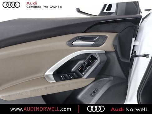 Certified 2025 Audi Q5 Premium w/ Convenience Package AWD/4WD image 21