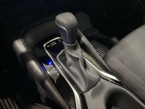 Used 2025 Toyota Corolla SE image 19