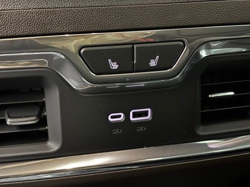 New 2025 GMC Sierra 2500 Denali w/ Denali Reserve Package image 46