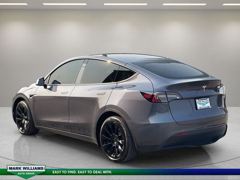 Used 2023 Tesla Model Y Long Range AWD/4WD image 6