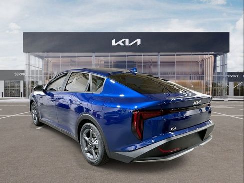 New 2025 Kia K4 LXS image 6