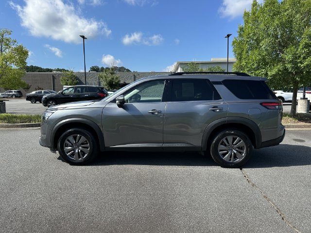 Certified 2025 Nissan Pathfinder SV FWD image 6