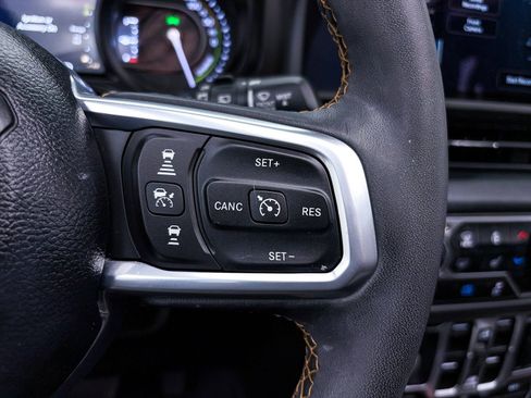 Used 2024 Jeep Wrangler High Altitude image 37