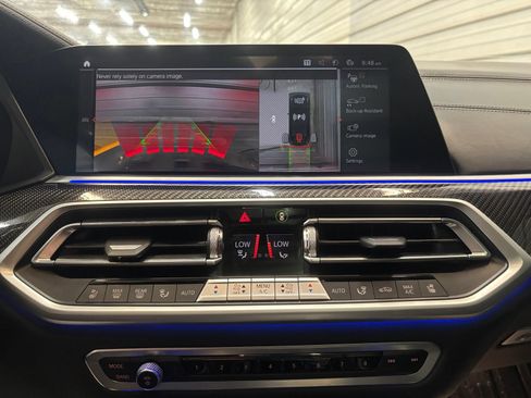 Used 2021 BMW X6 M50i w/ Executive Package AWD/4WD image 19