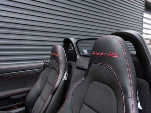 Used 2025 Porsche 718 Boxster Spyder RS image 25