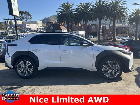 Used 2024 Subaru Solterra Limited w/ Limited Package image 3