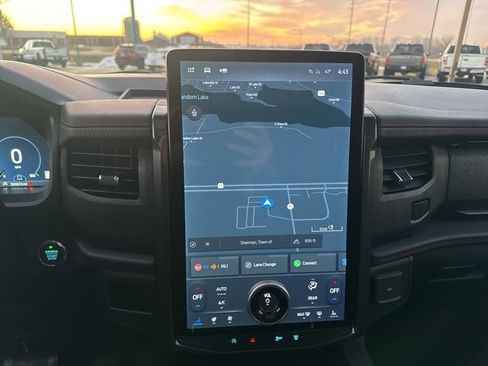 Used 2024 Ford Expedition Max Limited image 36