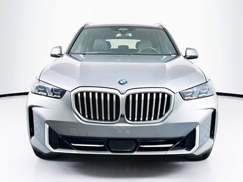 Used 2024 BMW X5 sDrive40i RWD image 2